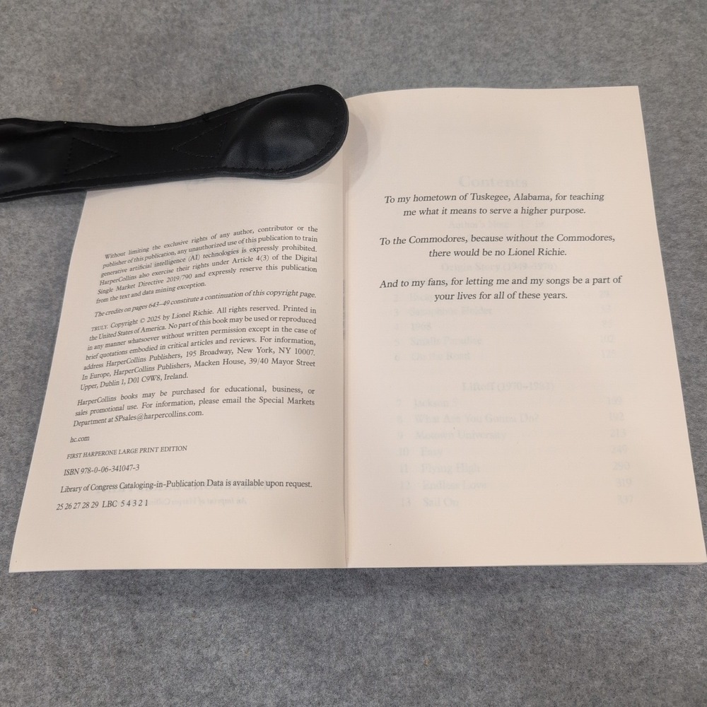 Lionel Richie Truly Memoir Large Print Edition Paperback 2025 First Edition VG+ - Picture 3 of 5